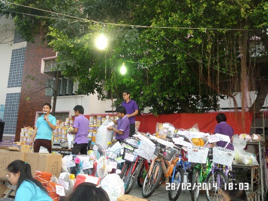 2557-2-28 วันดอกนนทรีบาน (253).JPG
