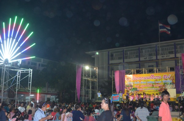 2557-2-28 วันดอกนนทรีบาน (80).JPG