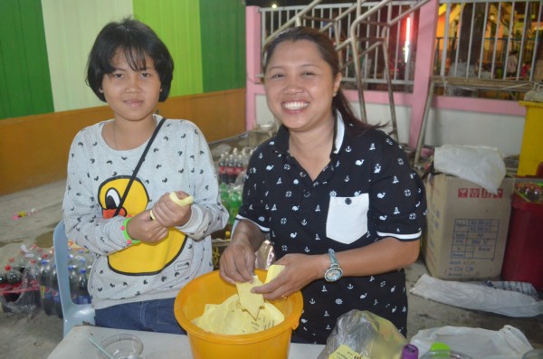 2557-2-28 วันดอกนนทรีบาน (161).JPG