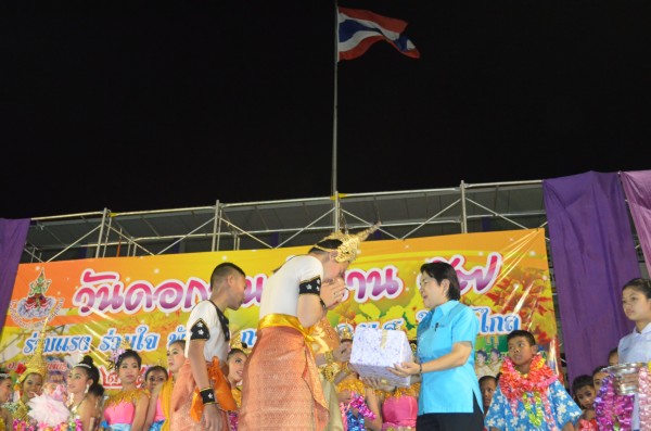 2557-2-28 วันดอกนนทรีบาน (177).JPG